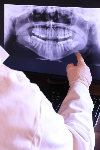 Best Broken or Cracked Tooth Emergency Dentist in Kidron, OH